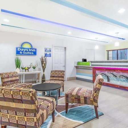 Days Inn & Suites By Wyndham Madisonville Extérieur photo